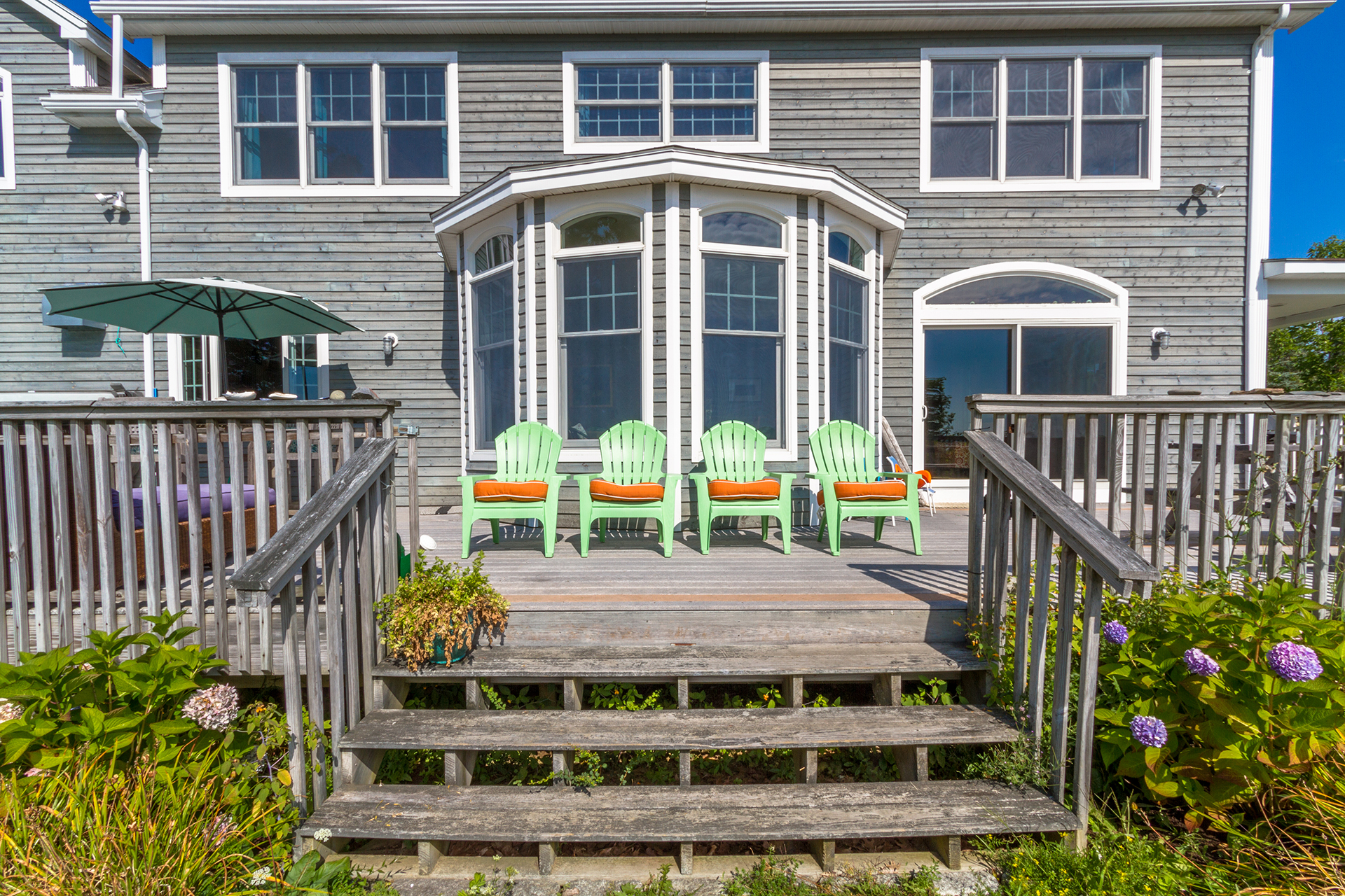 Ocean Cottage Lincolnville 5BR 5BA Porch + Pebble