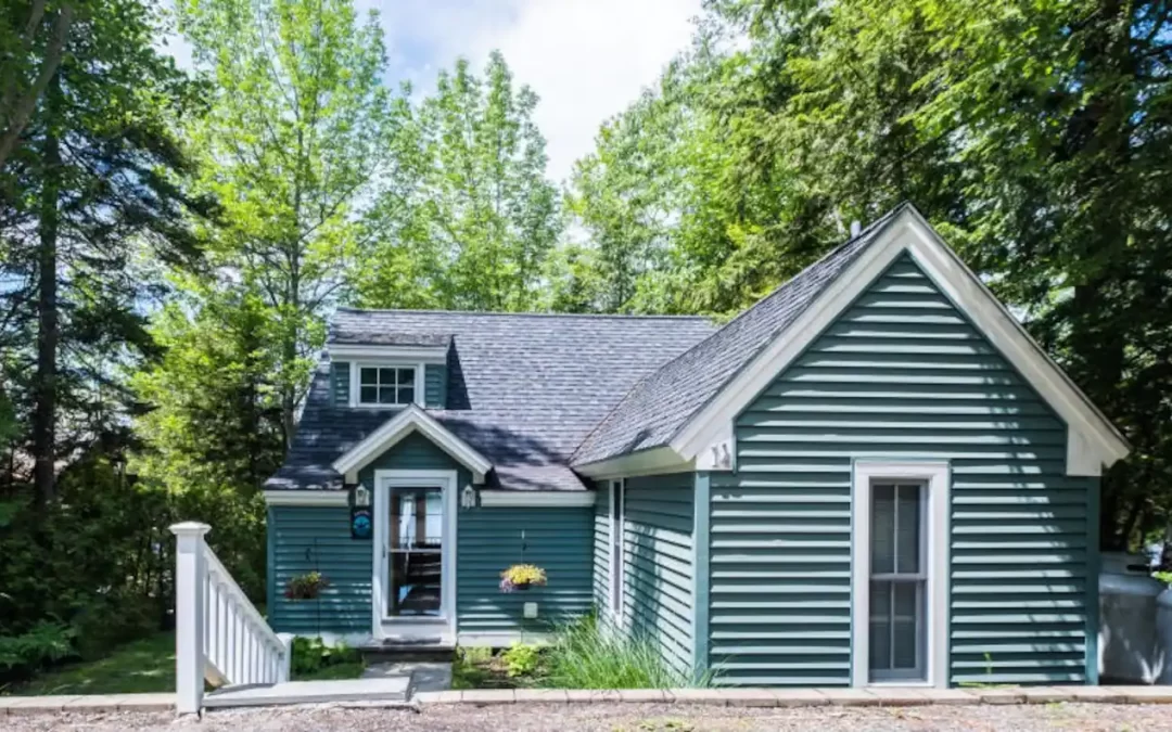 Loon Song Cottage | Lincolnville | 3BR 2BA